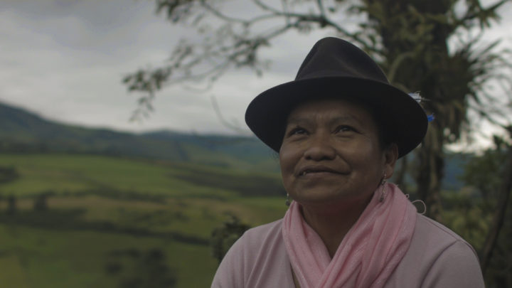 Tierra-de-mujeres radiococoa